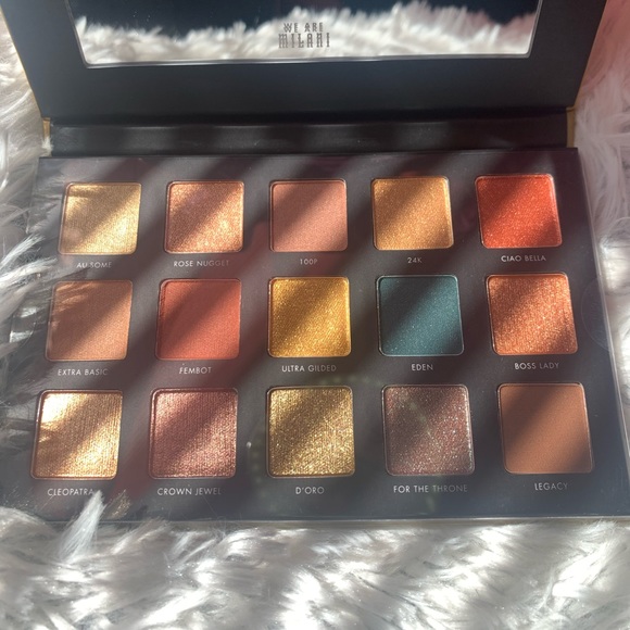 Milani gilded gold eyeshadow pallet. - Picture 3 of 3